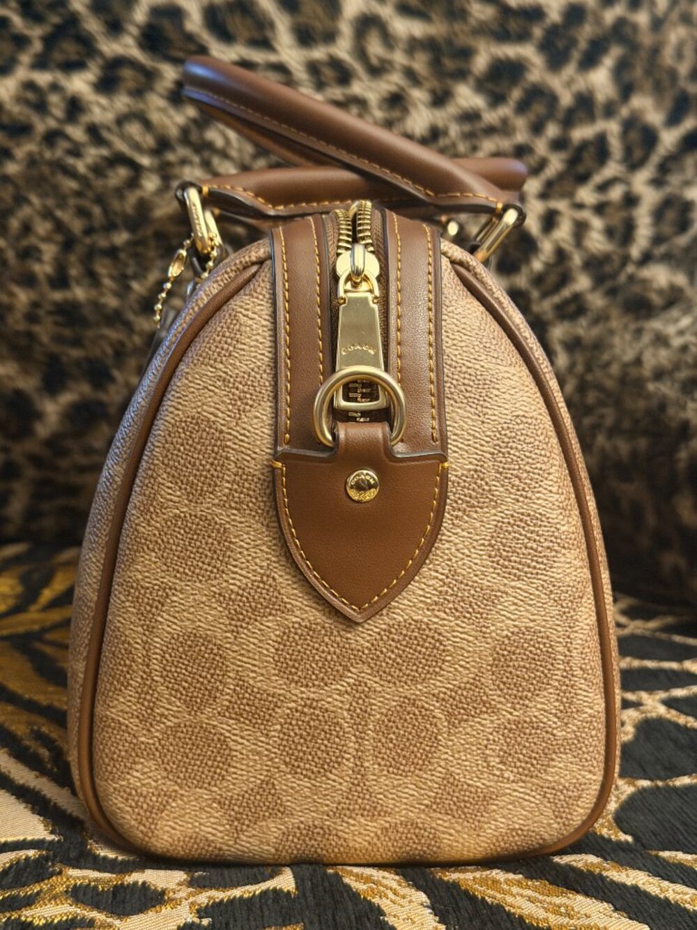 Coach 3 pc bundle Brown Signature Rowan, make up case, & wallet EXCELLENT - Picture 2 of 15